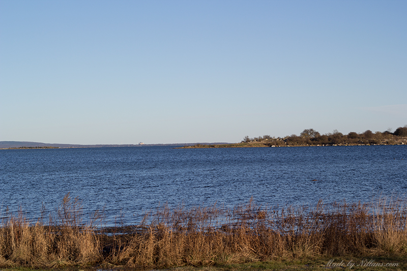 Högvattenstånd idag - för två dagar sedan kunde man gå torrskodd till Lindö ;)